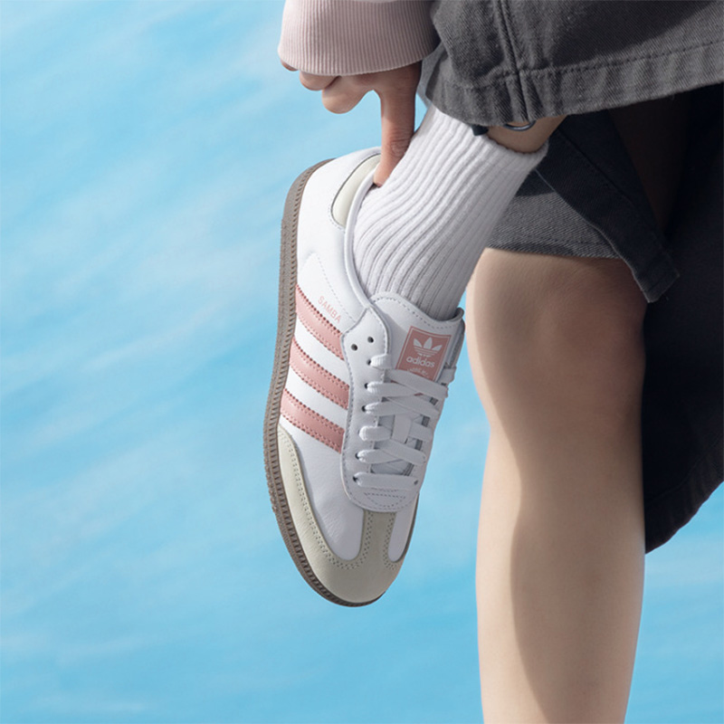 アディダス正規品 SAMBA OG レディース レトロでスタ - Adidas Shoes Samba のレビューと価格